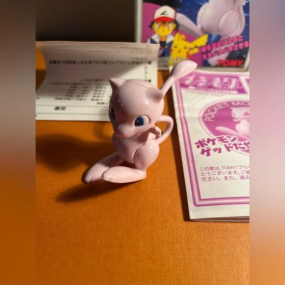 Tomy Mew Figure with Box and Manual - Picture 2 of 4
